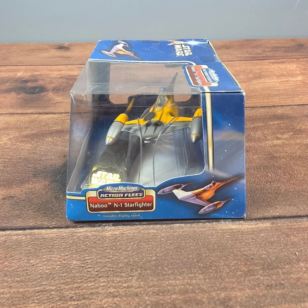 Hasbro Star Wars Naboo N-1 Starfighter Kids OS Yellow Good Action Fleet Toy